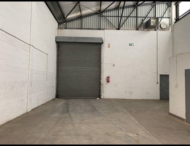 422M² FACTORY TO LET IN AIRPORT INDUSTRIA